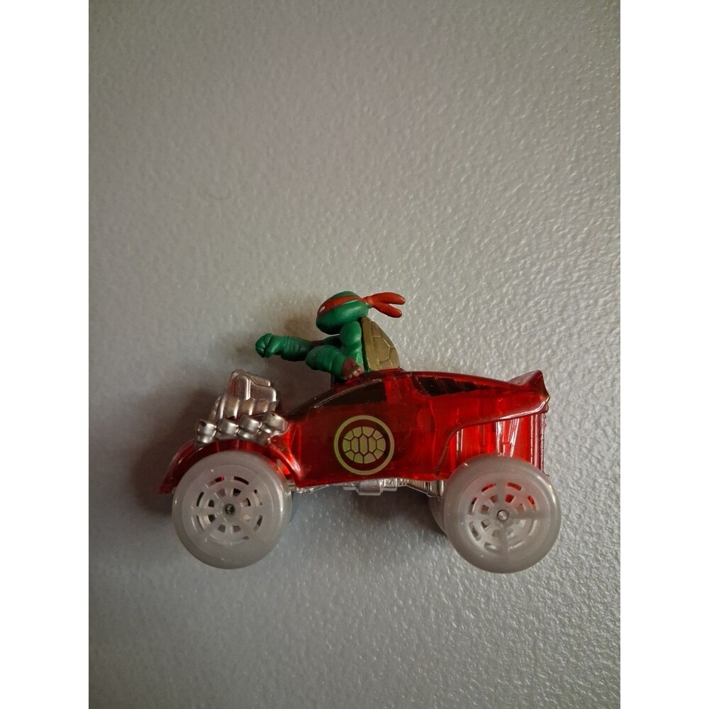 Playmates 1/64 Teenage Mutant Ninja Turtles Michaelangelo Toy Car TMNT 2014